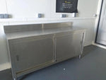 Conteneur Bar mobile 20 pieds 15 m² avec revêtement en bois et ouverture basculante – photo 8