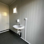 Unité sanitaire mobile d’occasion 14.8 m² avec 6 douches et sanitaires intégrés – photo 6